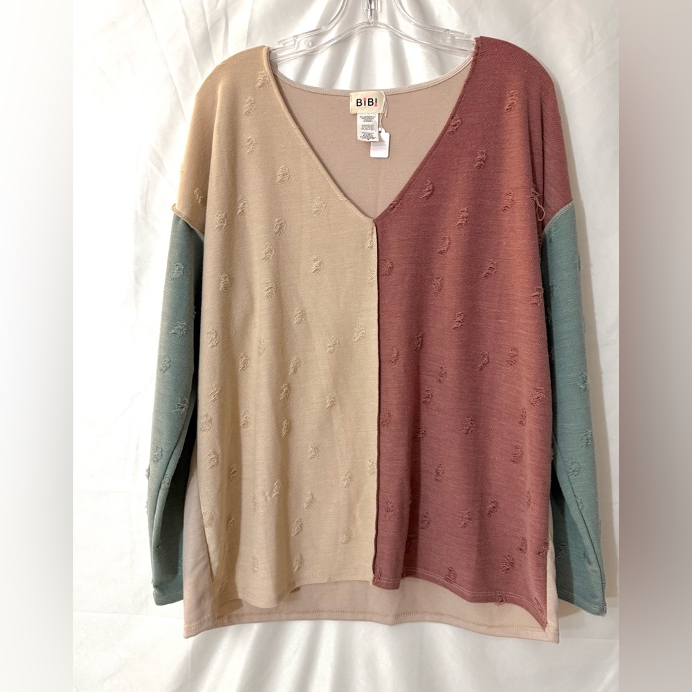 BiBi Color Block Textured Geometric V-Neck Long Sleeve Sweater Size Medium